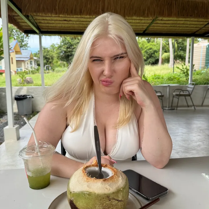 @isabellotrix
