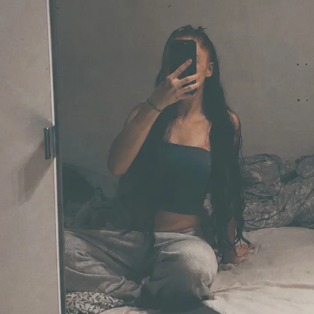 angelina_110820
