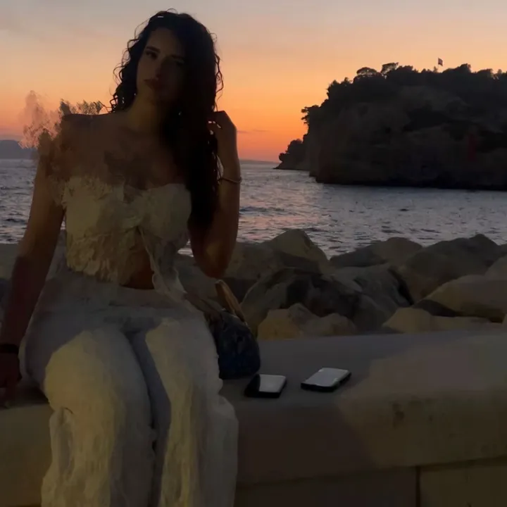@selin_amiri