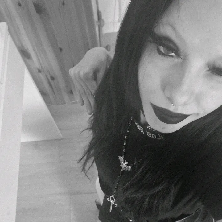 littel_goth_girl