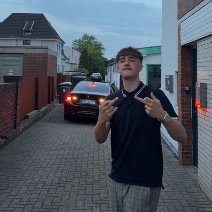 @armin.lintfort