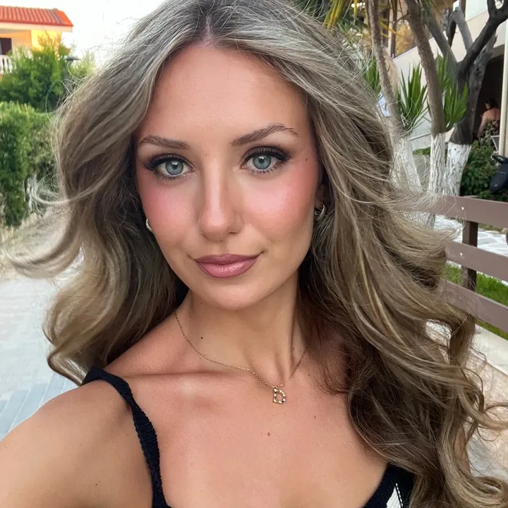 @diiionaaaa