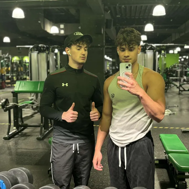 hoodgym_fischy