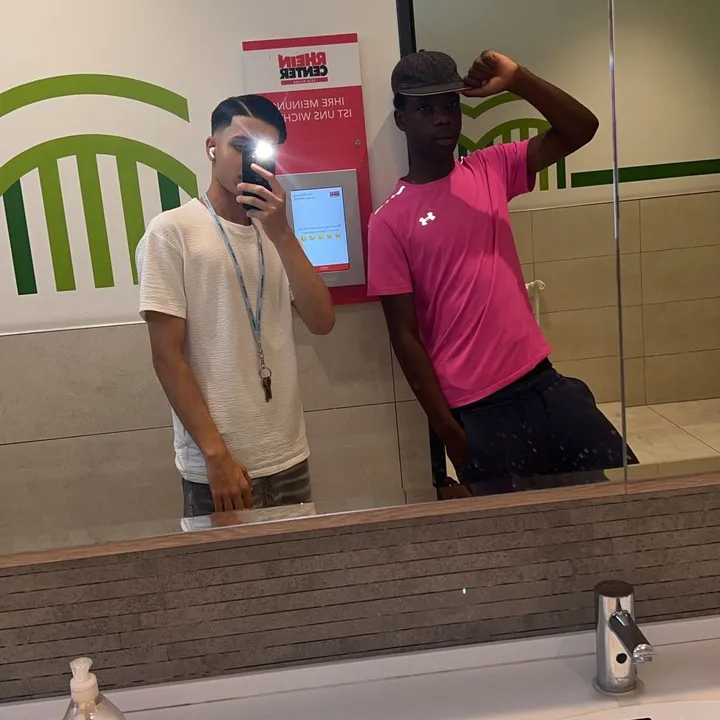 omid_744