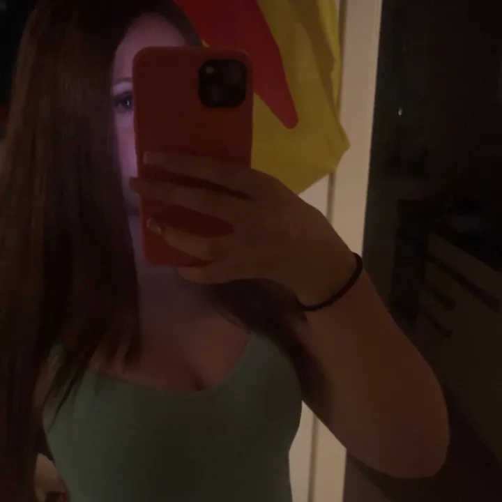 @user941677341