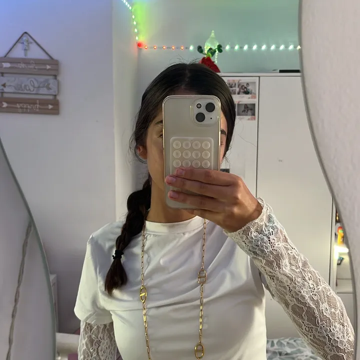 @chloee._.privv