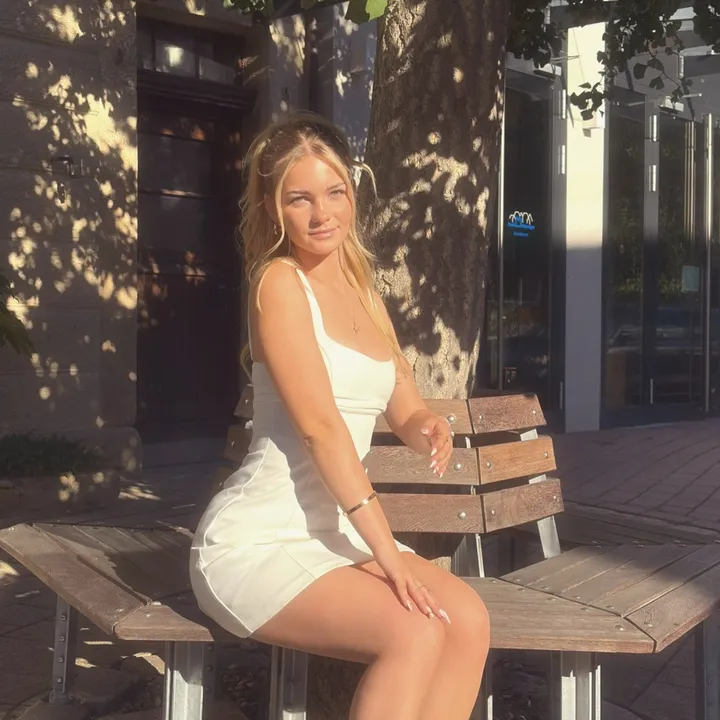 @nicole_polienko