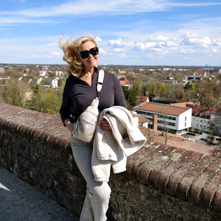 elenamajer_69