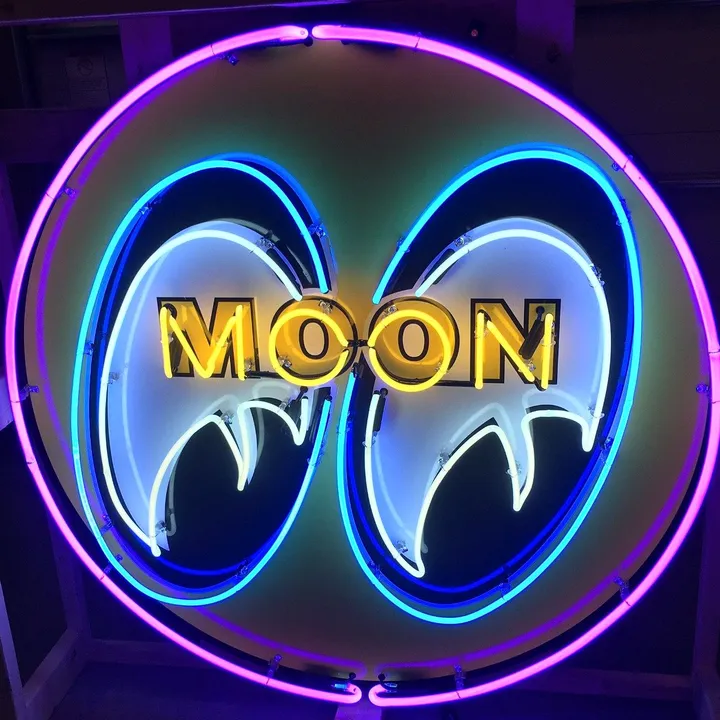 mooneyes_t2_bus