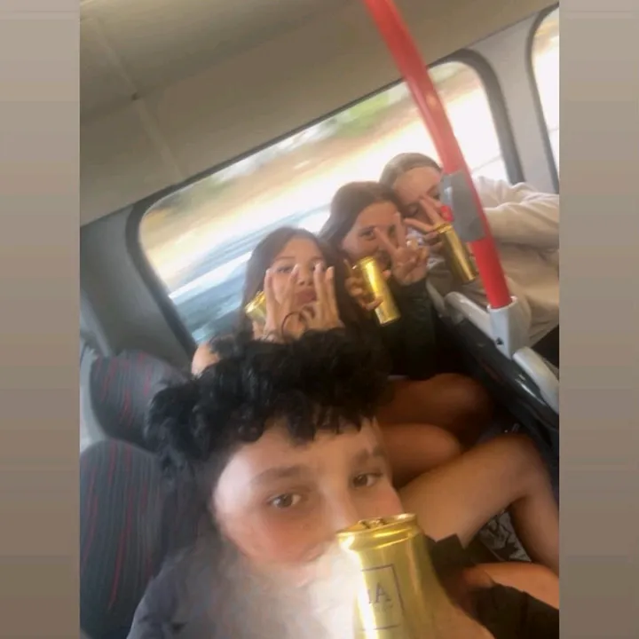 @unknown.144211