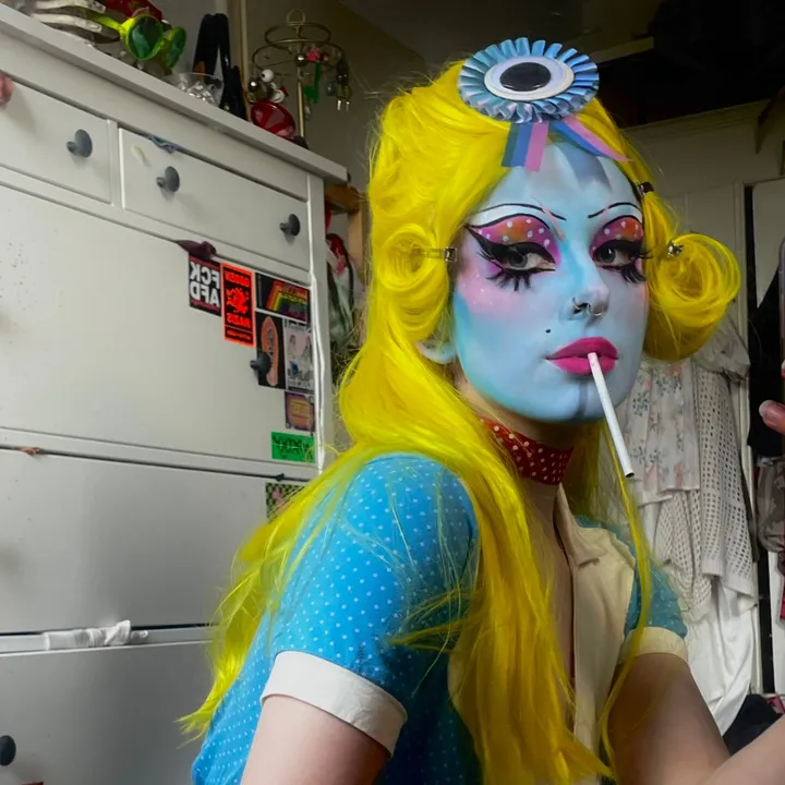 weirdlywelldressed