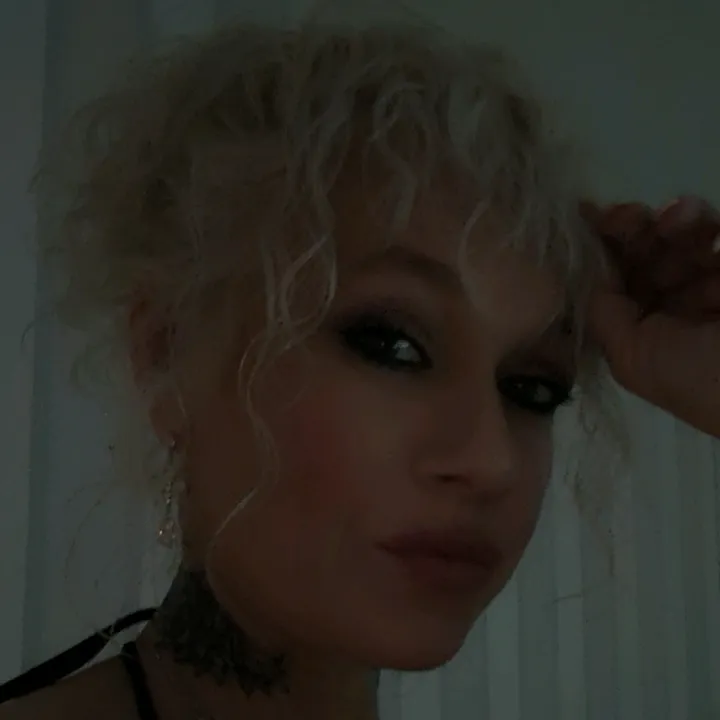 angelaroberg