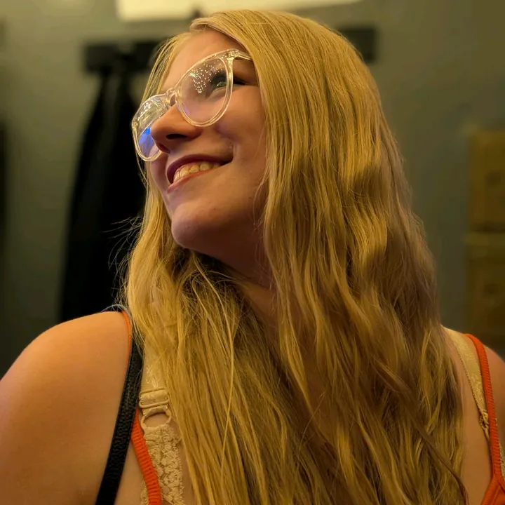 emelyk26106