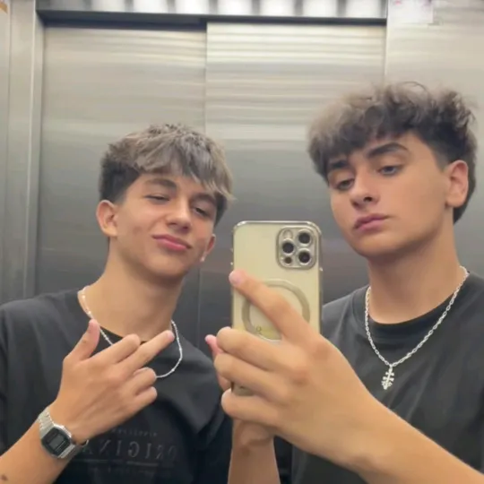 @2razonesparausarcondon_0