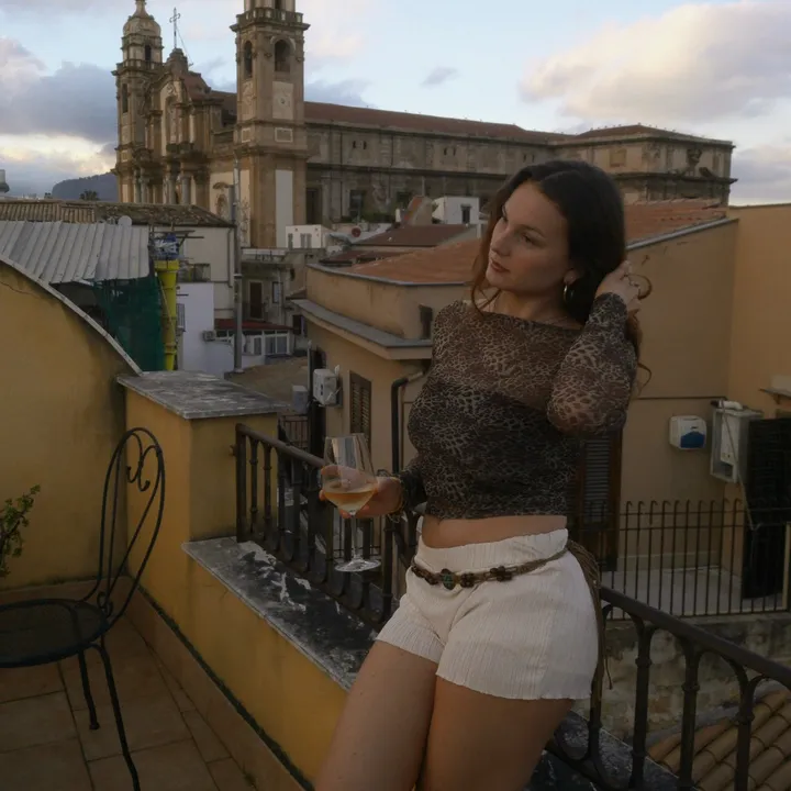 emiliabutmakeitmimi