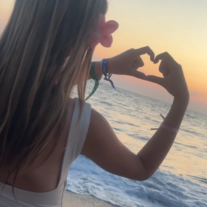 @m.eeyla