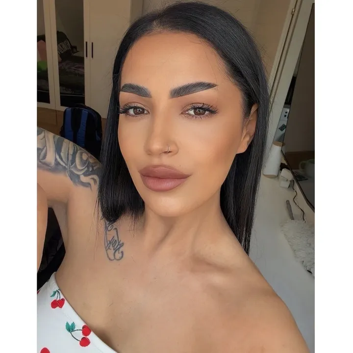 @itsdeboraofc