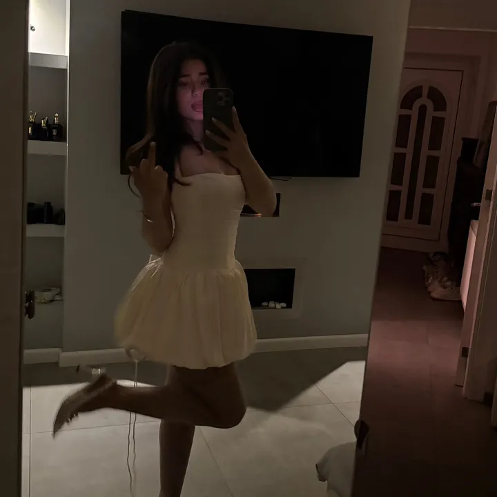 selena.badann