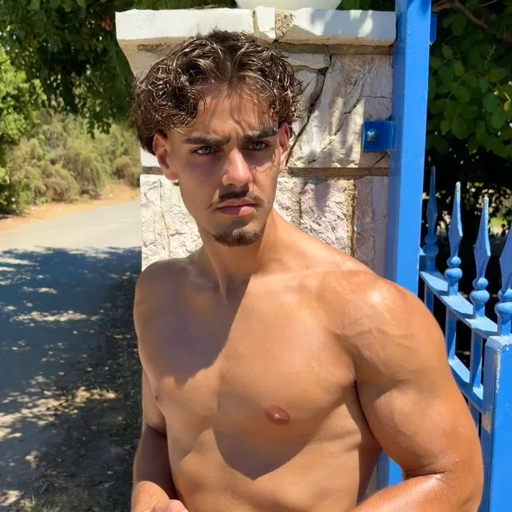 @manoxil