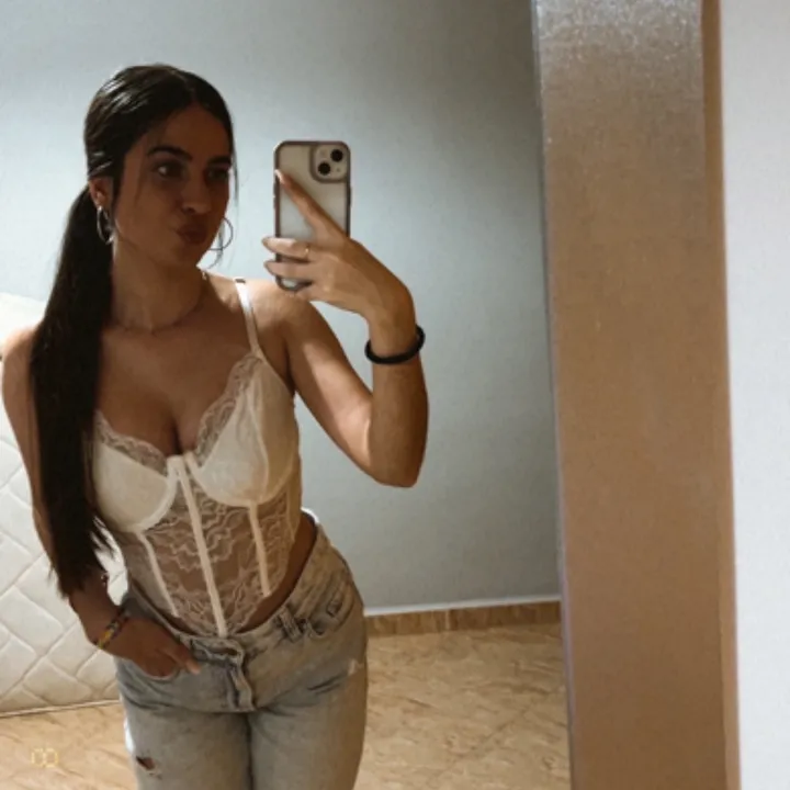 laauuraa.16