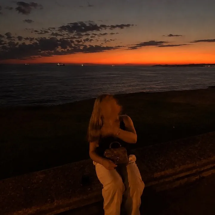 @liavemealone_2