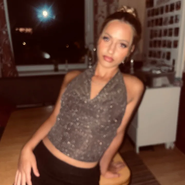 __vikulyaa__