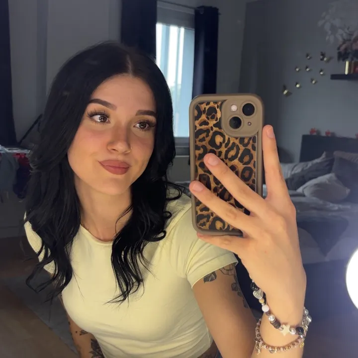 nessa_frhl