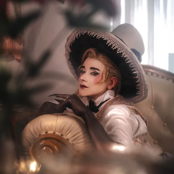 @lucienk