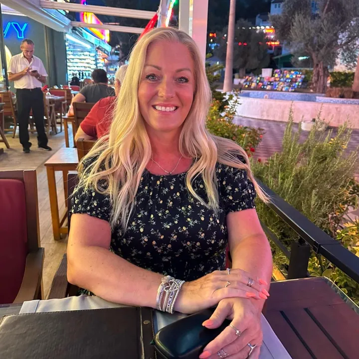 kelly_ukchick