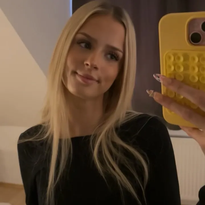 @anialivo