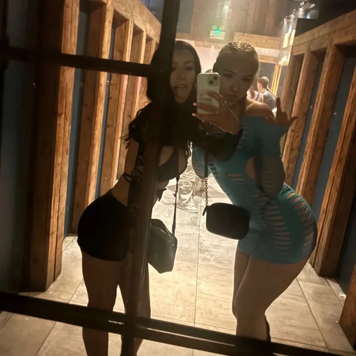 xosezzyxo