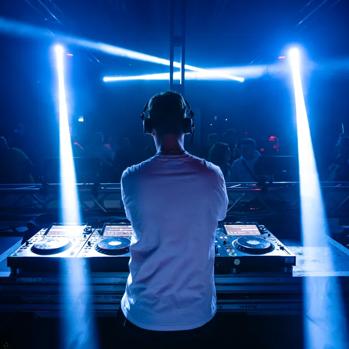@dmon.techno