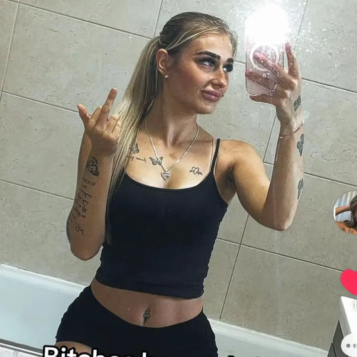 @anniaxo22