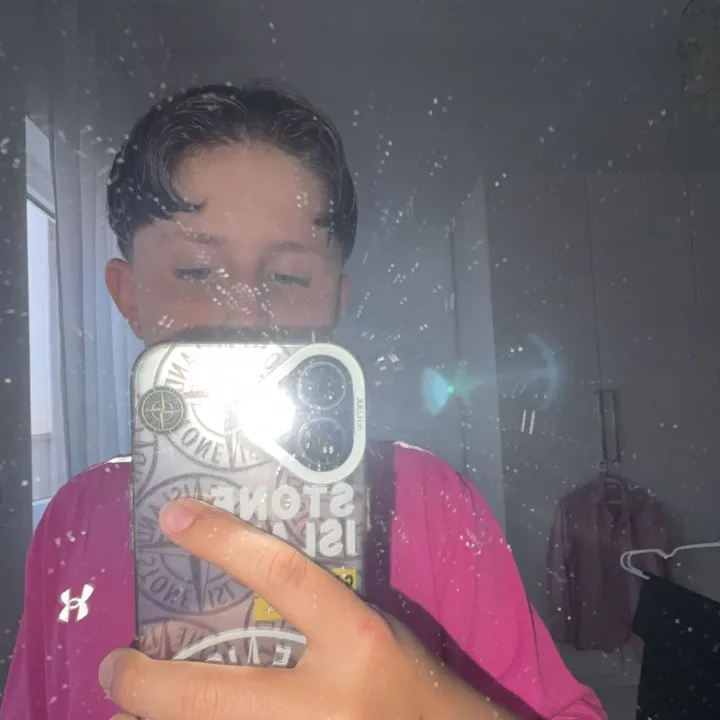 @toni_monkey17