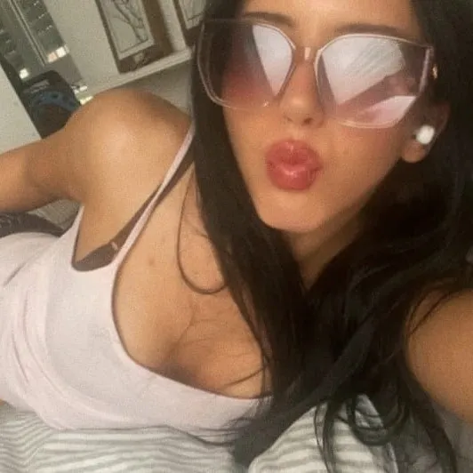lara_nine