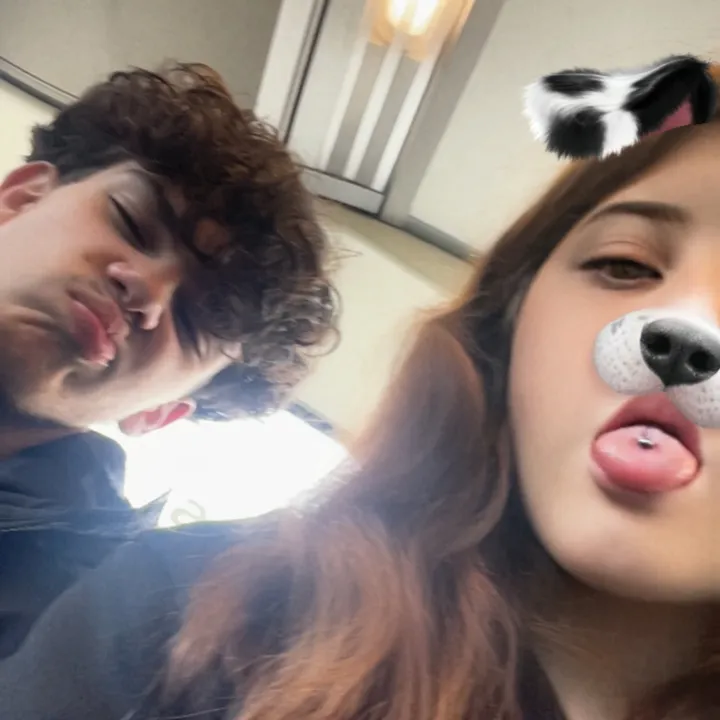 chloe_x093