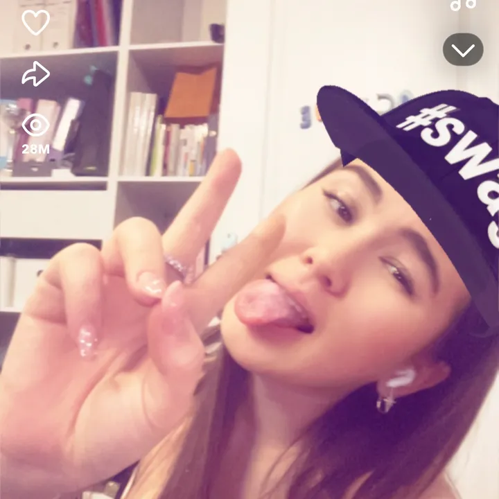 @labubu_queenspamacc