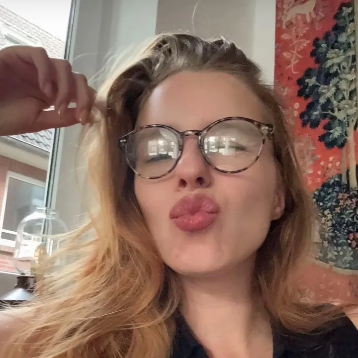 @izzypopizzy