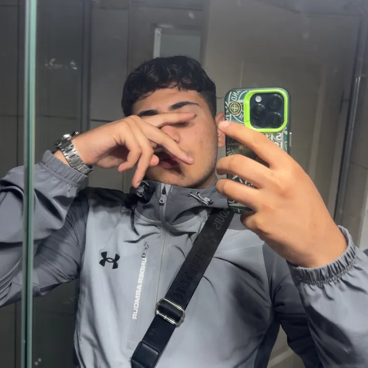 @delo._.0