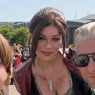 foomothcosplays