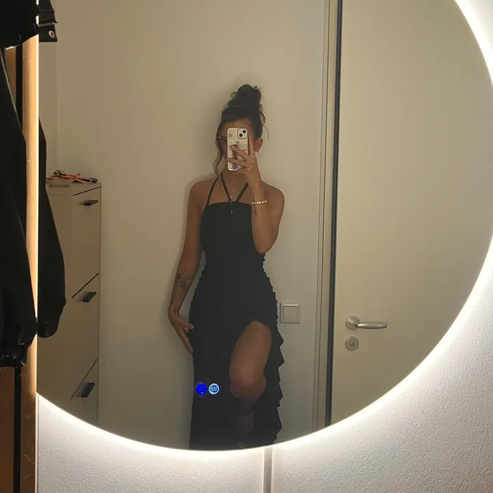 @leoniee.sf