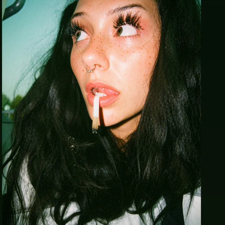 auraaa.doll