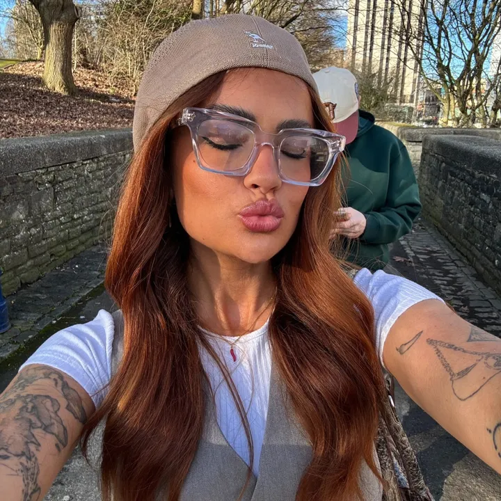 leighwoodzx