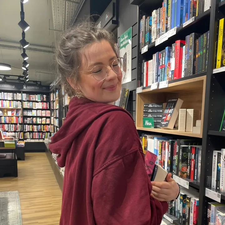 lil.miss.bookaddiction