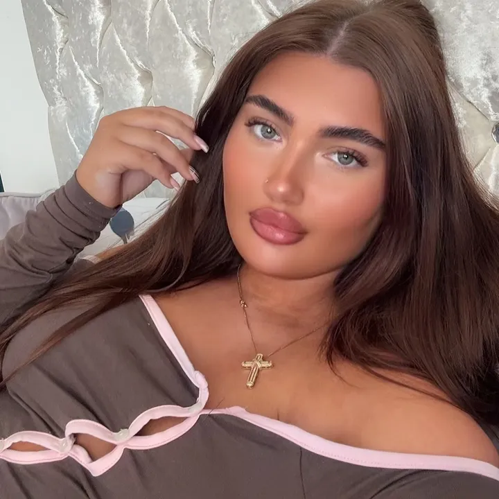 oliviawhitehousee