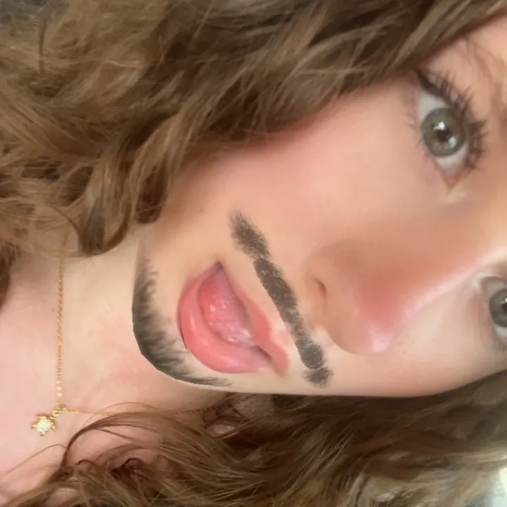 @leah4est