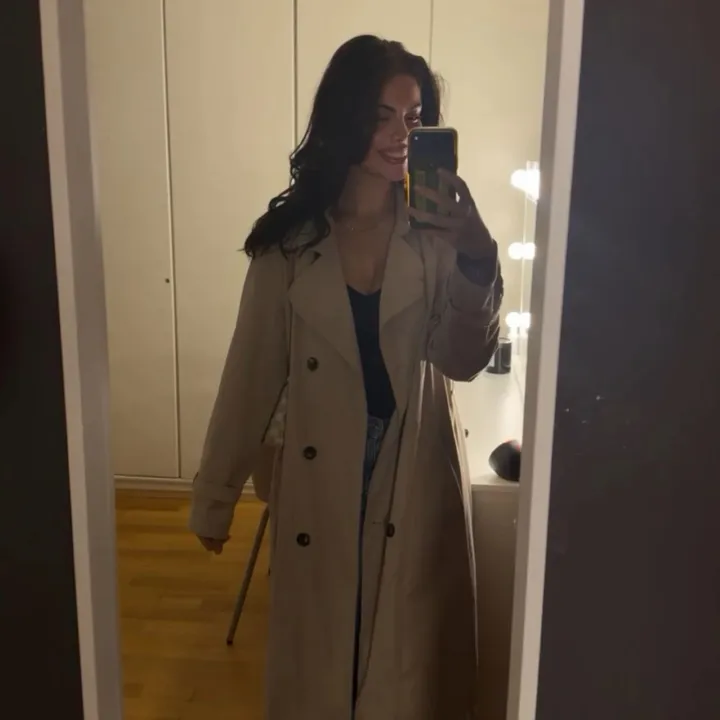aylo..18