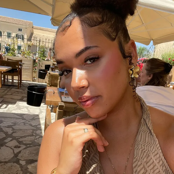 meli_naomii2