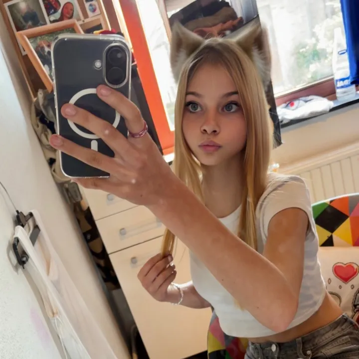 julie.de.regge