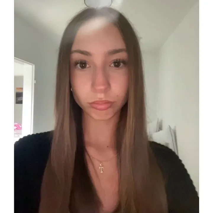 raisaines58